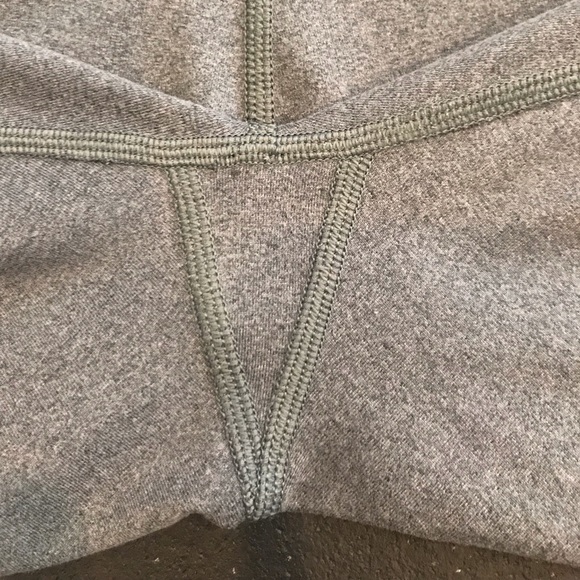 Gray Aerie Workout Pants - Picture 4 of 7